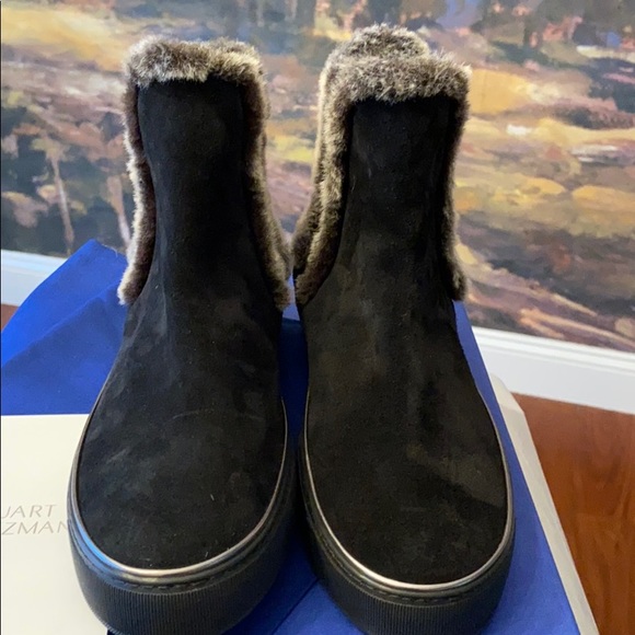 BNWT Stuart Weitzman Winter Fur-Trim Ankle Boots - Picture 3 of 17